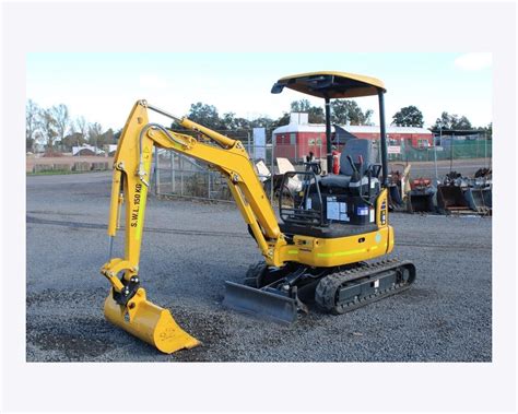 komatsu 1.8 tonne excavator|komatsu pc18mr 3.